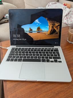 Apple MacBook Pro 13" Retina  – i5 / 8GB / 128GB SSD (Kör Windows)
