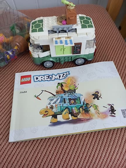 LEGO DREAMZzz 71456lekset med fordon och figurdelar