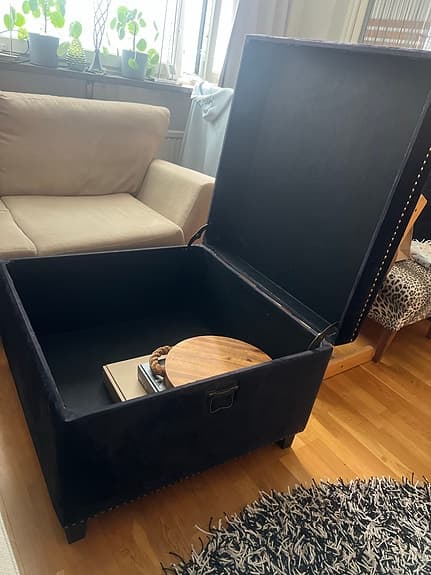 Sittbänk med förvaring