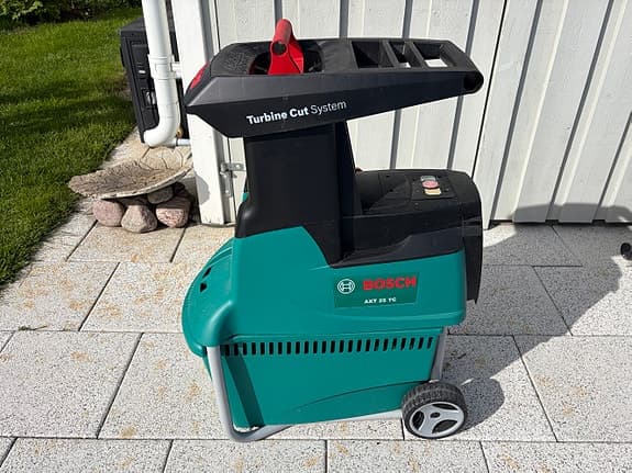 Bosch AXT 25 TC kompostkvarn/Flistugg