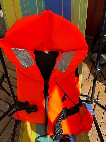 Räddningsväst för barn 20-30 kg