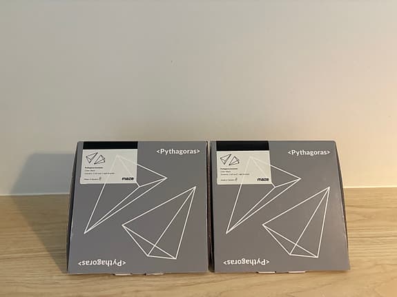 Pythagoras XS hylla