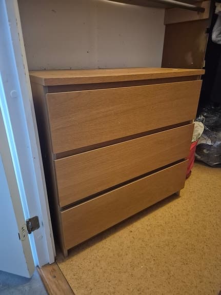 IKEA byrå med 3 lådor träfaner