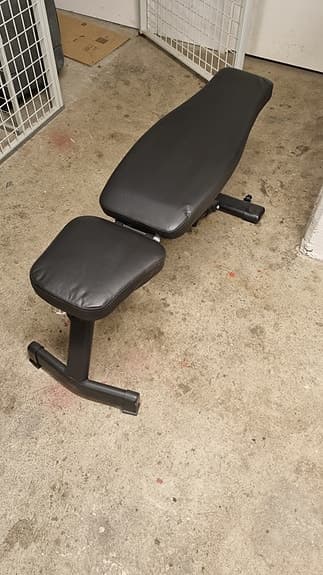 Träningsbänk justerbar svart