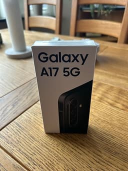 Samsung Galaxy A17 5G mobil 128 GB svart