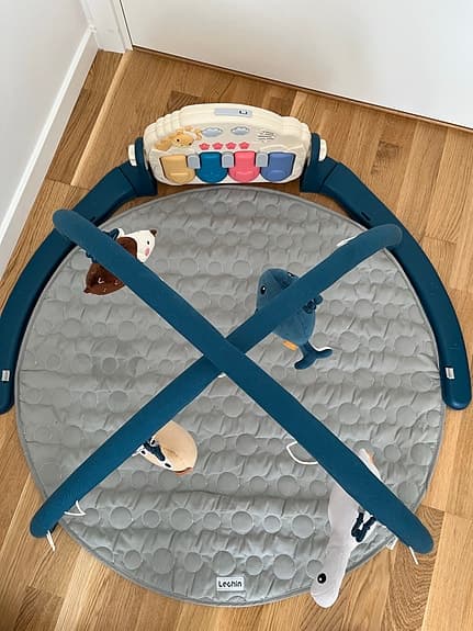 Babygym med musikpiano