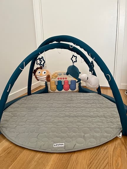 Babygym med musikpiano