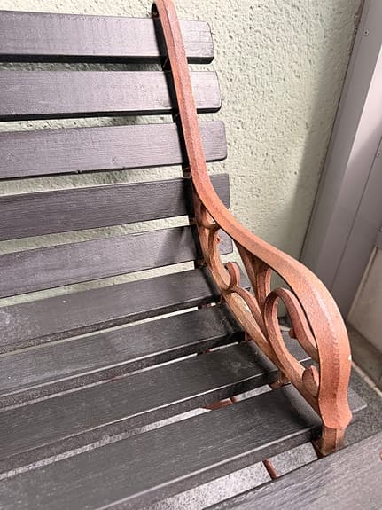 Trädgårdsbänk i trä och metall svart/brun