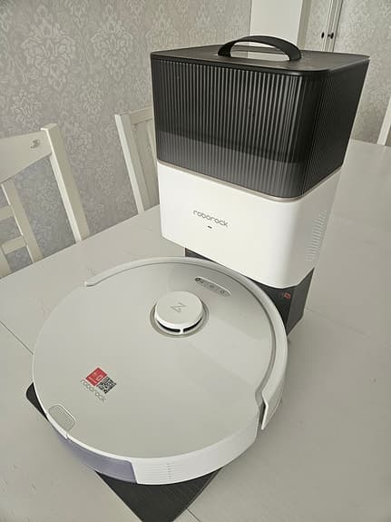 Roborock Q8 Max+ robotdammsugare med Auto-Empty Dock