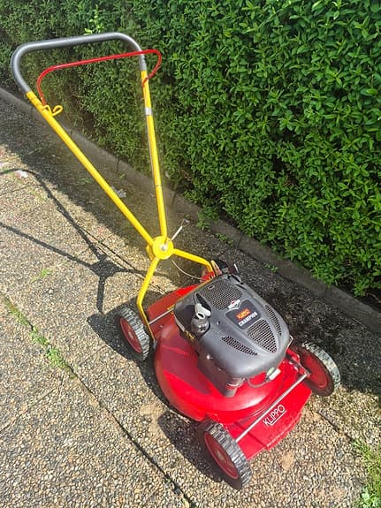 KLIPPO CHAMPION GRÄSKLIPPARE I BRA SKICK!