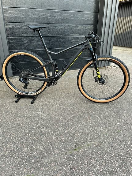Scott Spark RC 900 Comp  AXS ,Carbon Storlek L