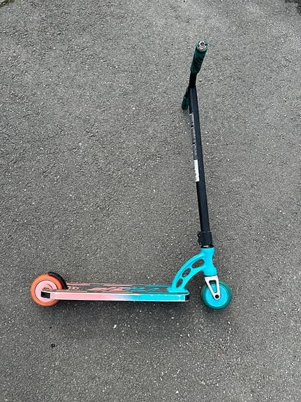 MGP (Madd Gear) Kickbike / Trick-sparkcykel – Perfekt för skateparken!