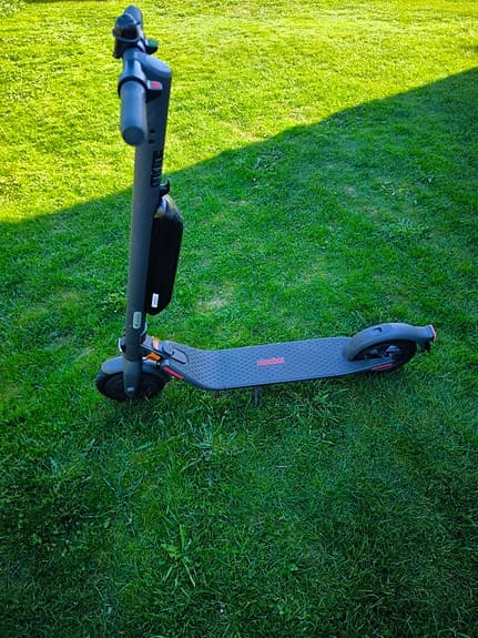 Laglig Ninebot elsparkcykel med extra batteri