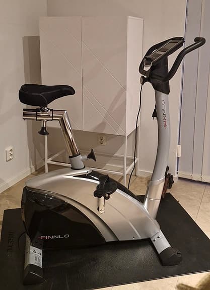 Finnlo Exum motionscykel silver/svart