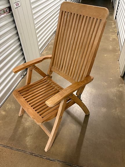 Utestolar i teak (Fiber Sthlm)