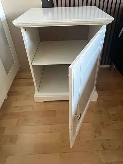 Sängbord till salu