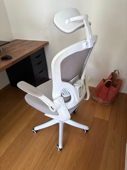Kontorstol vit