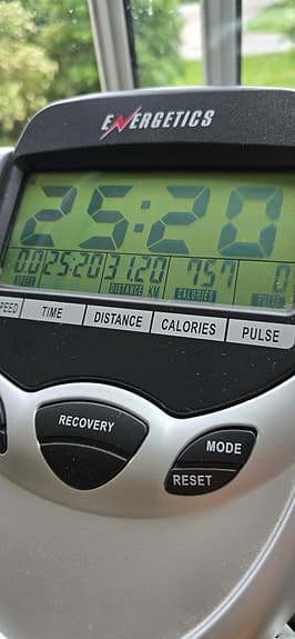 Energetics Zuni ER-1800 crosstrainer med träningsdator