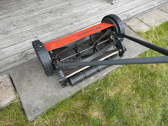 Husqvarna 54 handgräsklippare - sparsamt använd