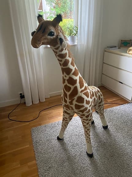 Melissa & Doug giraff