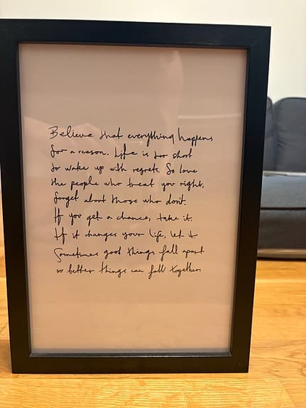 Desenio tavlor och posters med svarta ramar