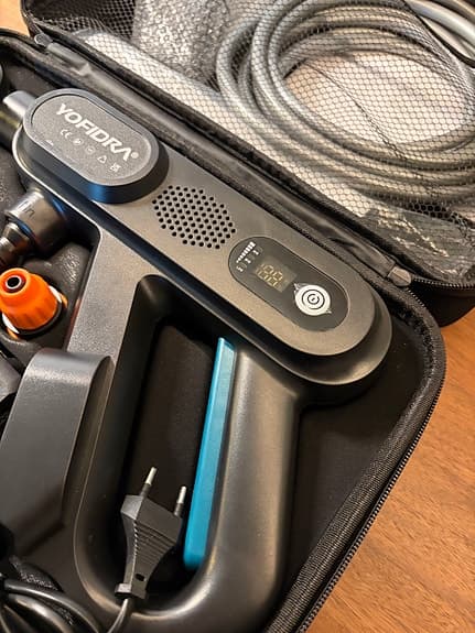 Yofidra bärbar högtryckstvätt med batterier och väska