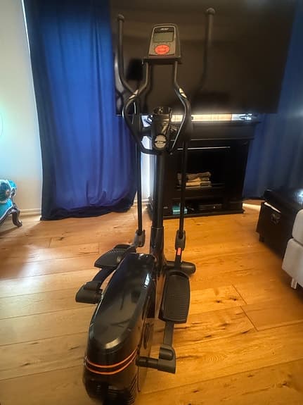 Crosstrainer svart med display