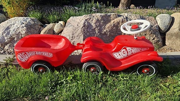 BIG Bobby Car med släp röd