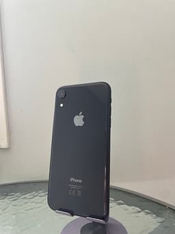 iPhone XR 128 GB svart