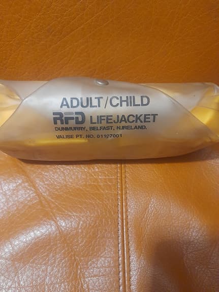 Asult/chid lifejackey