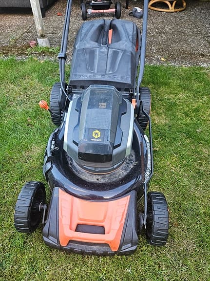 Redback gräsklippare batteridriven 120v