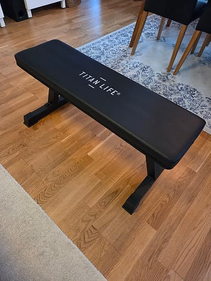 Titan Life träningsbänk svart