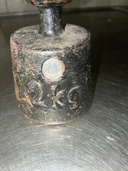 Gjutjärnsvikter 1 kg och 2 kg