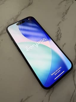 Apple iPhone 15 128 GB svart