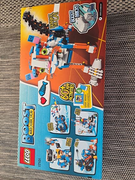 LEGO Boost robot set 17101 med aktivitetsbok FRI FRAKT