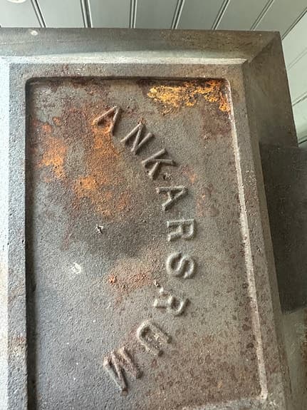 Ankarsrum Viking gjutjärnskamin brun