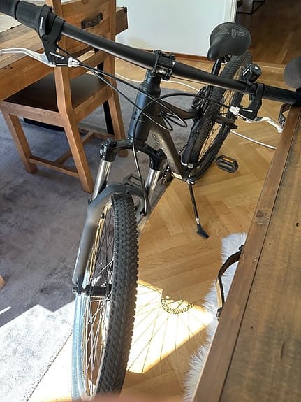 White ar260 comp mtb