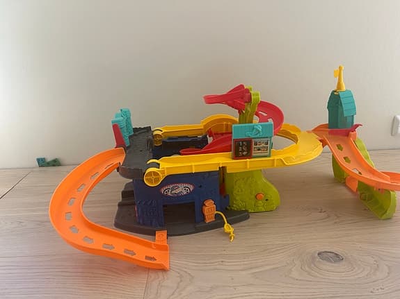 Fisher-Price bilbana / garage