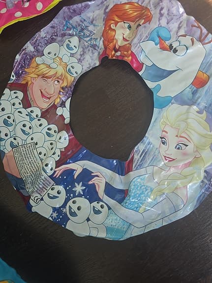 Disney badleksaker för barn  simringar, armpuffar och badstöd
