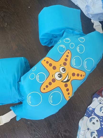 Disney badleksaker för barn  simringar, armpuffar och badstöd