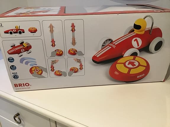 BRIO radiostyrd racerbilsleksak med fjärrkontroll
