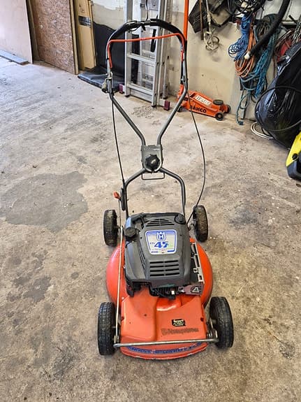 Husqvarna Master Garden gräsklippare bensin orange