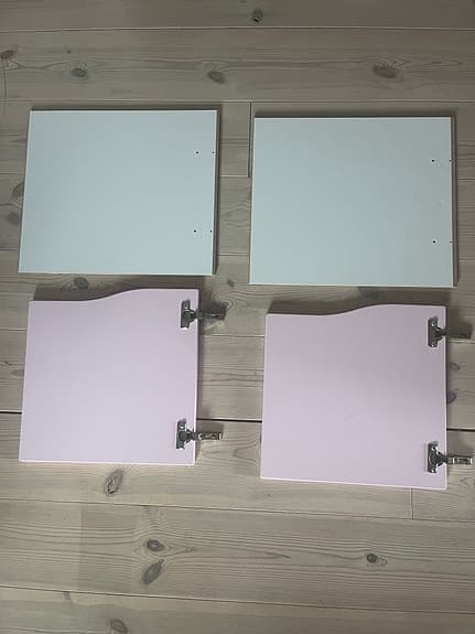 2x IKEA KALLAX insats med dörr. Rosa vågformad front (utgången färg)