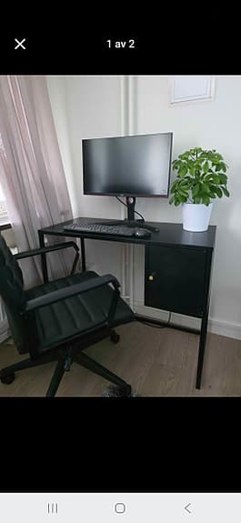 Skrivbord+ skrivbordsstol