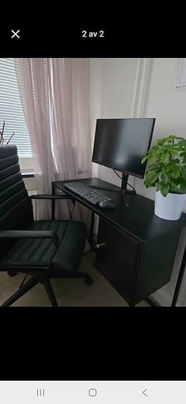 Skrivbord+ skrivbordsstol