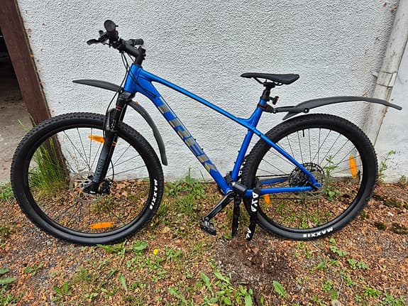 Trek X-Caliber 9