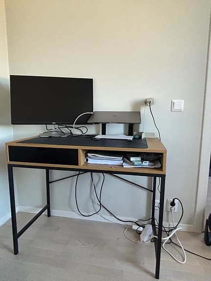 Jysk- New study table for Sale