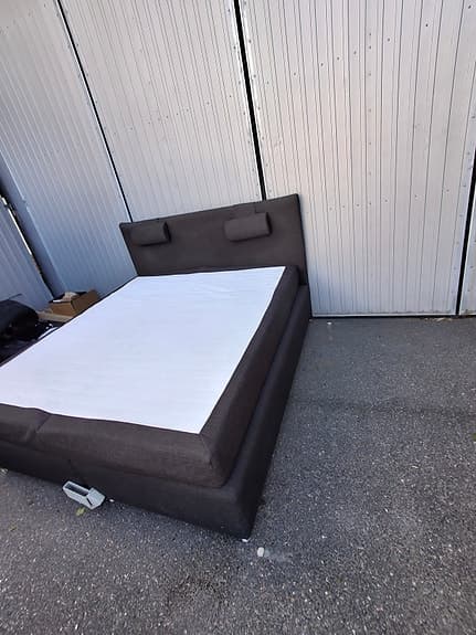 Viking Beds kontinentalsäng med gavel mörkgrå