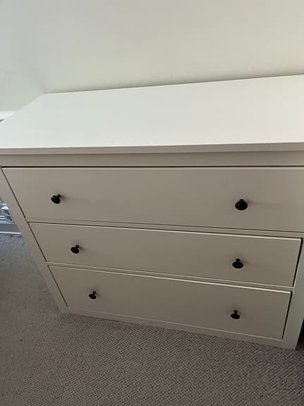Byrå, Hemnes, vit