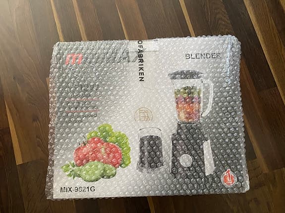 2 stycken mat mixer helt ny ligger i lådan